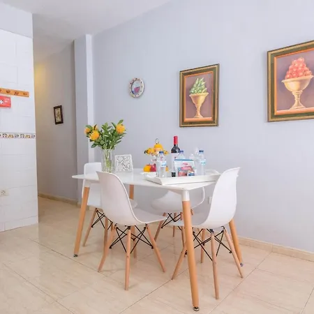 Apartment Apartamento Delimar 2 *